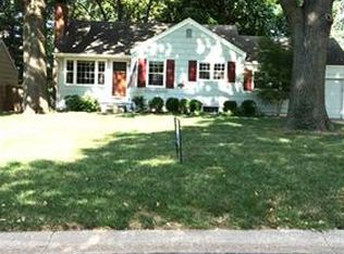 5224 Reeds Rd, Mission, KS 66202