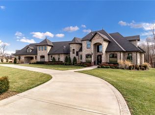 3350 Oak Tree Dr, Centerton, AR 72719