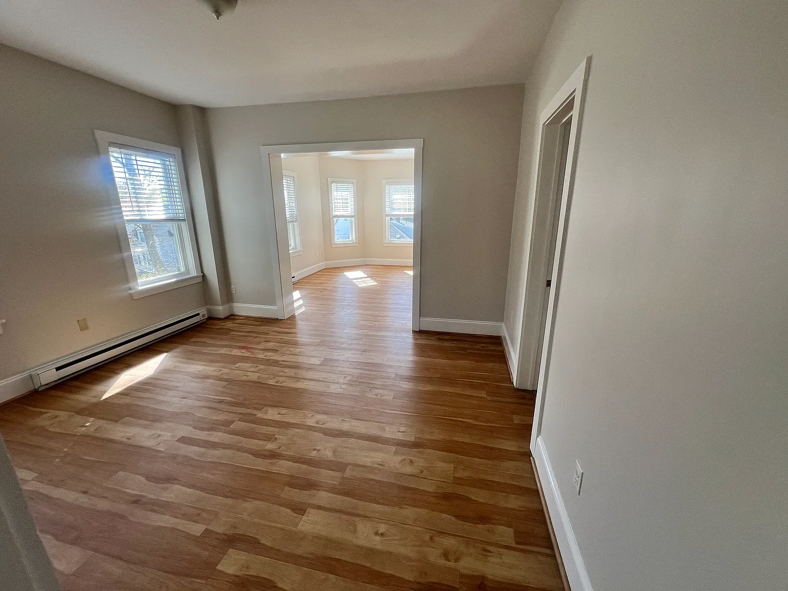 3 bed, 1.0 bath, $2,200 — Photo 4