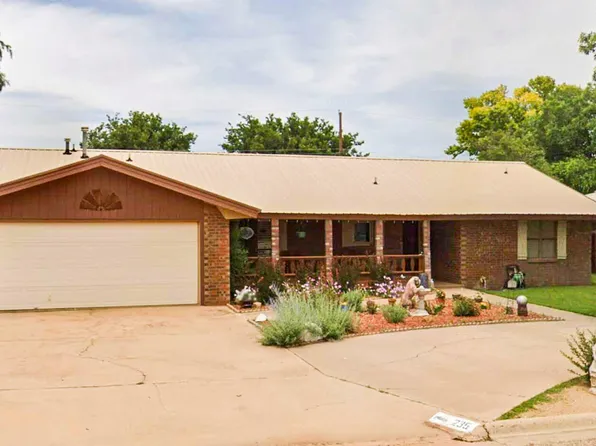 235 E 27th St, Littlefield, TX 79339