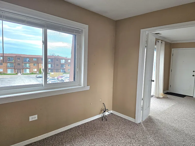 Cobblestone Cir — Photo 15
