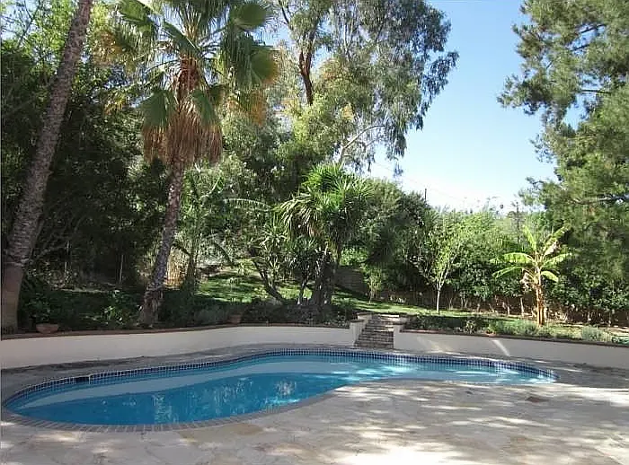 18048 Karen Dr — Photo 25