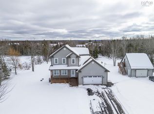 88 Ridge Wood Ct, East Hants, NS B2S 0A8