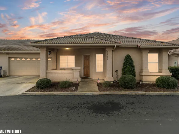 2425 Capitol Court, Tulare, CA 93274