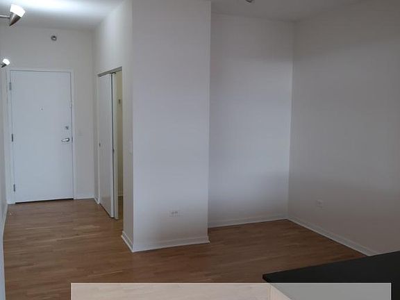 5th image of 1546 N Orleans St APT 701