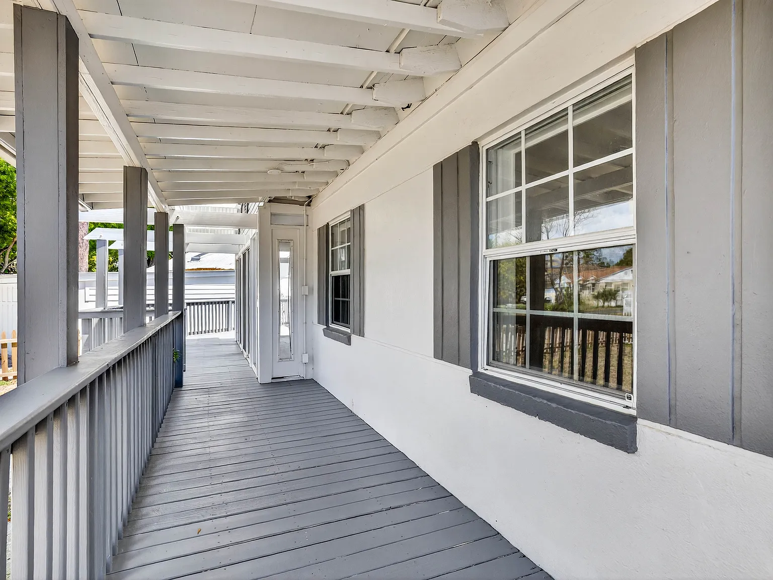6 bed, 2088 sqft, $5,500 — Photo 2