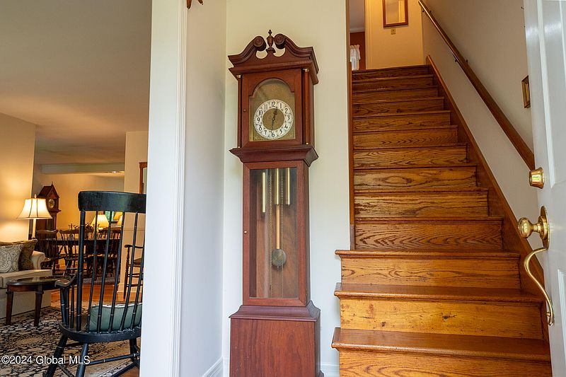 3rd image of 51 Greenleaf Drive