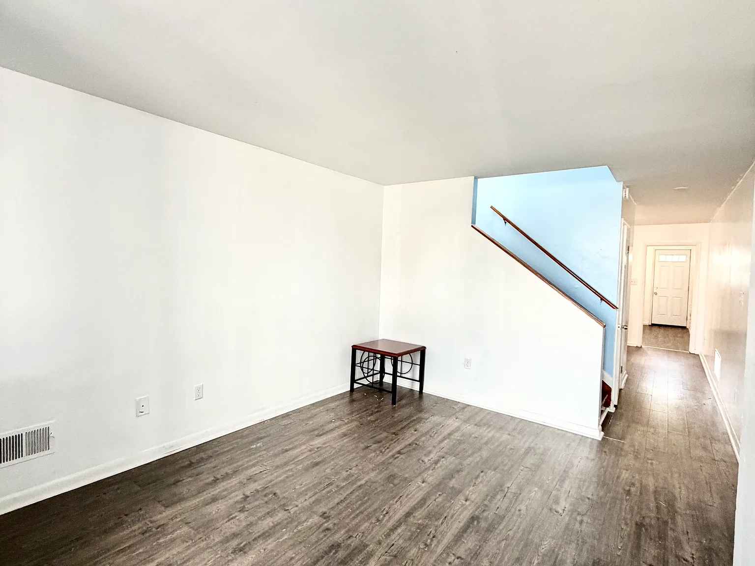 2 bed, 1252 sqft, $1,600 — Photo 2