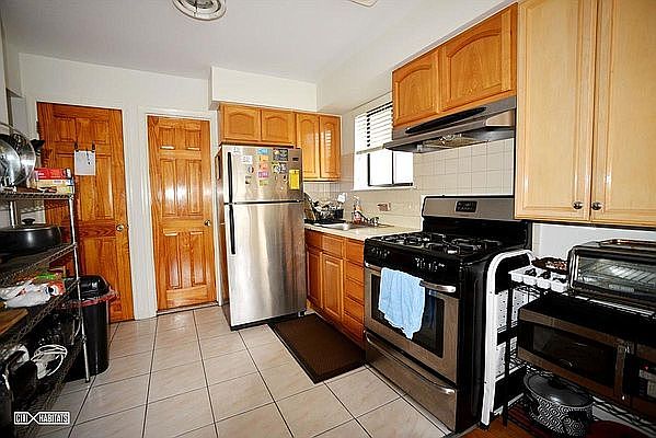 1st image of 2717 Newtown Ave APT 1F