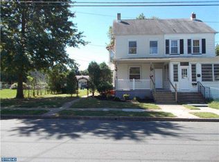332 W 3rd St, Florence, NJ 08518