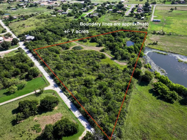 Watkins Rd, Bowie, TX 76230