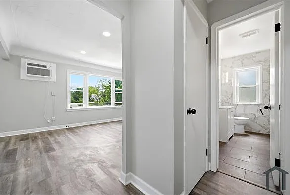 5044 Warrensville Center Rd — Photo 19