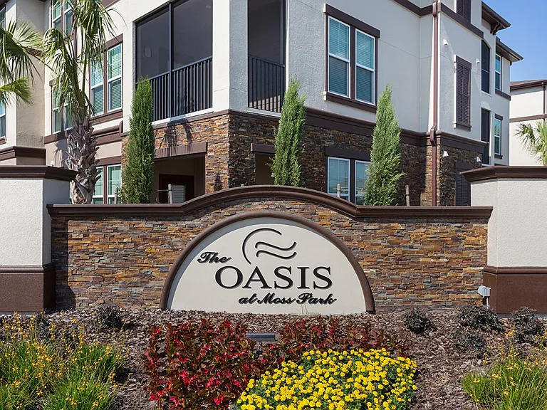The Oasis at Moss Park — Photo 3