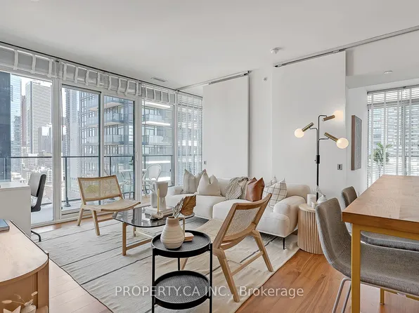 125 Peter St, Toronto, ON