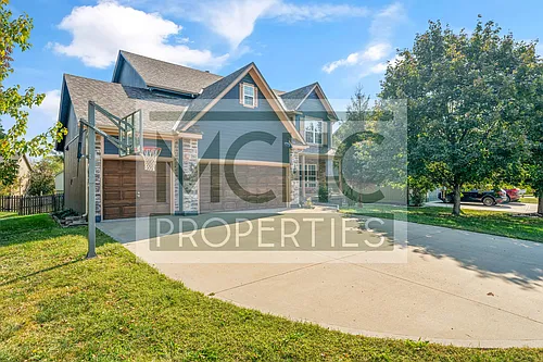 2353 SW Current Ct Photo 1