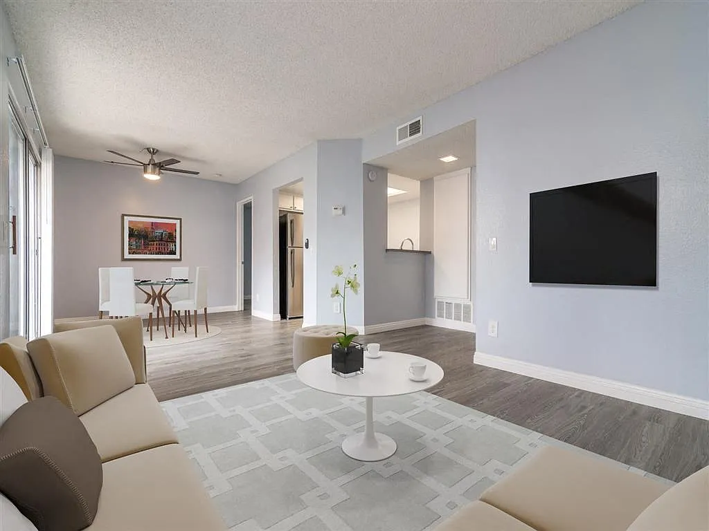 Nova Pointe Apartments — Photo 3