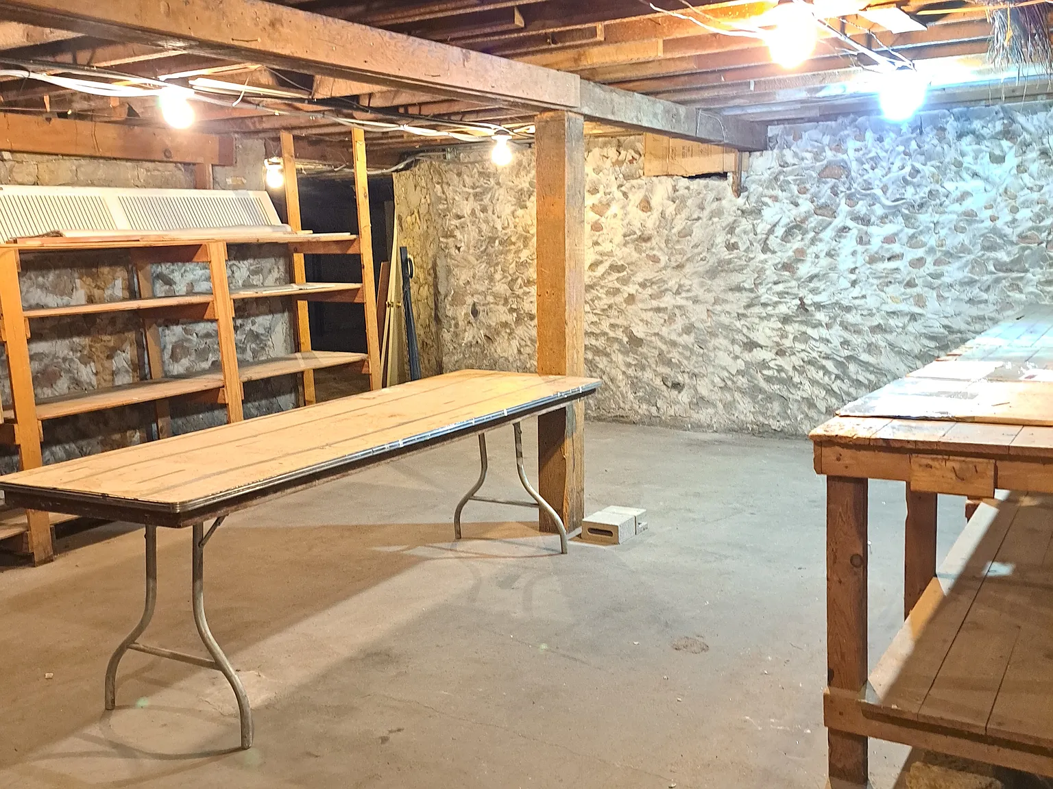 Studio, 1300 sqft, $2,500 — Photo 4