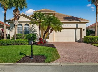 8906 Dartmoor Way, Fort Myers, FL 33908