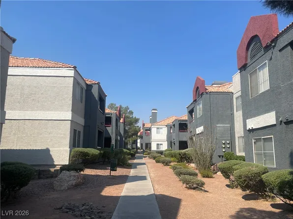 8600 W Charleston Blvd APT 2126, Las Vegas, NV 89117