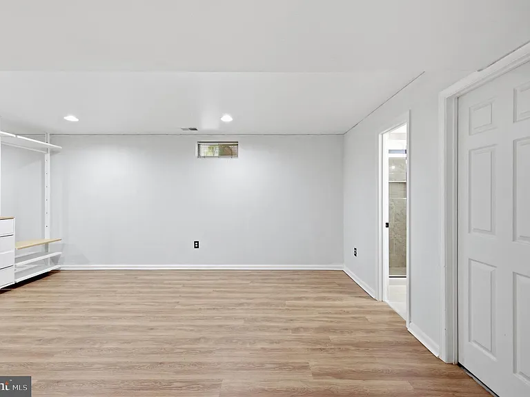 2917 Markhams Grant Dr — Photo 59