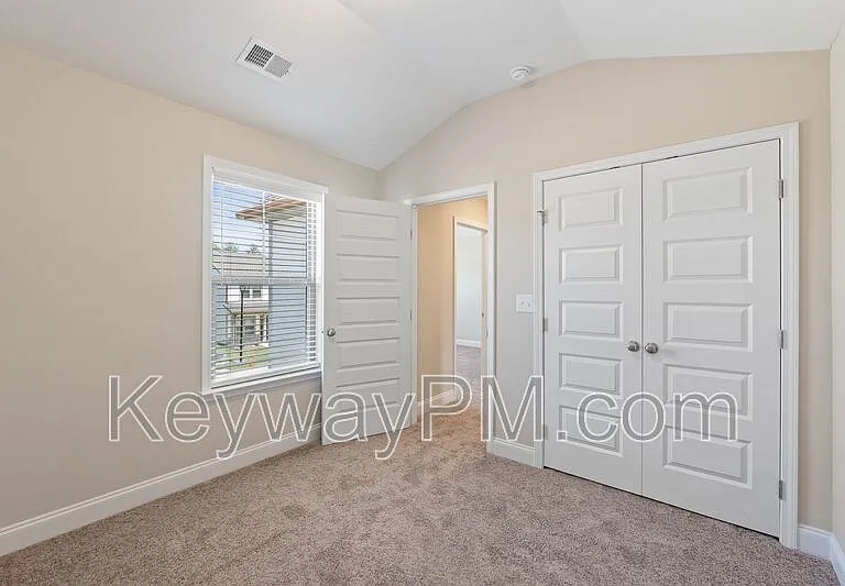 1115 Jolly Ln — Photo 16