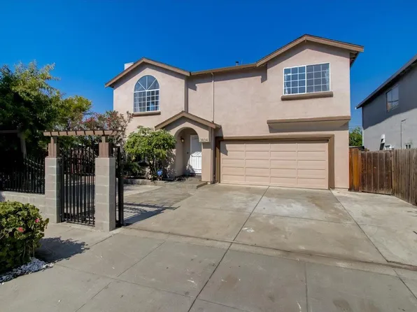 3834 Seven Trees Blvd, San Jose, CA 95111