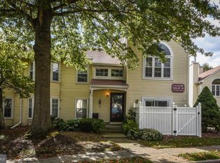 34 Mill Run W, Hightstown, NJ 08520