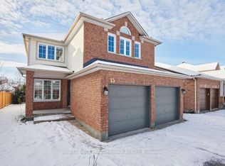 15 Fanterra Way, Ottawa, ON K1T3Z7