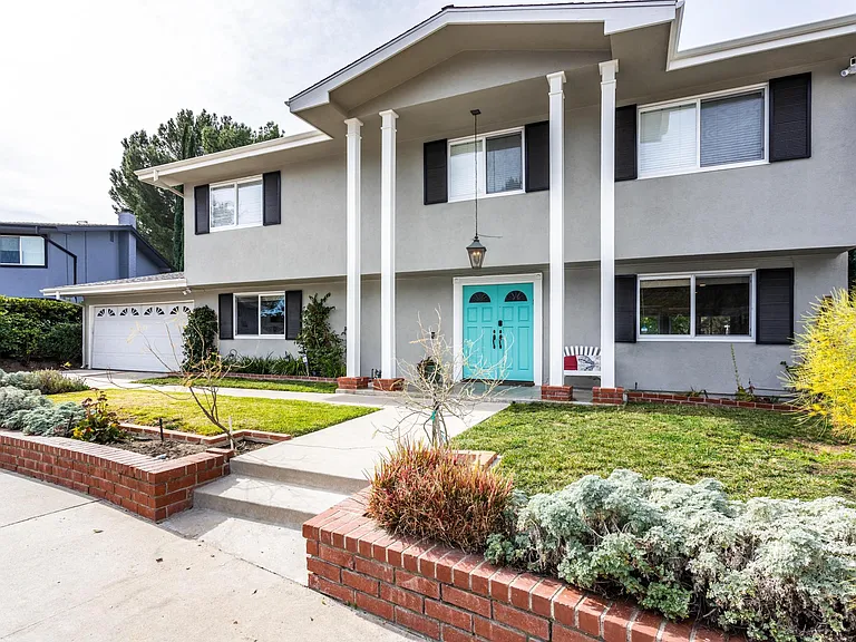7223 Bernadine Ave — Photo 3