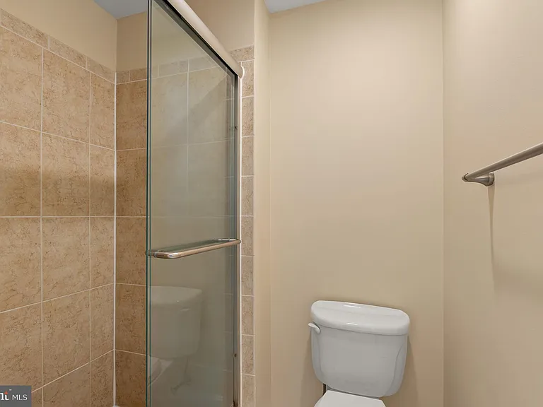3563 Narragansett Ave — Photo 21