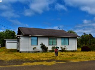120 S 9th St, Lakeside, OR 97449