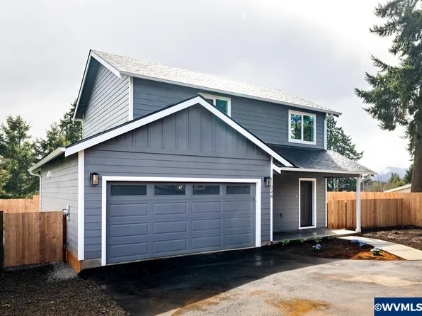 228 N 10th St, Philomath, OR 97370