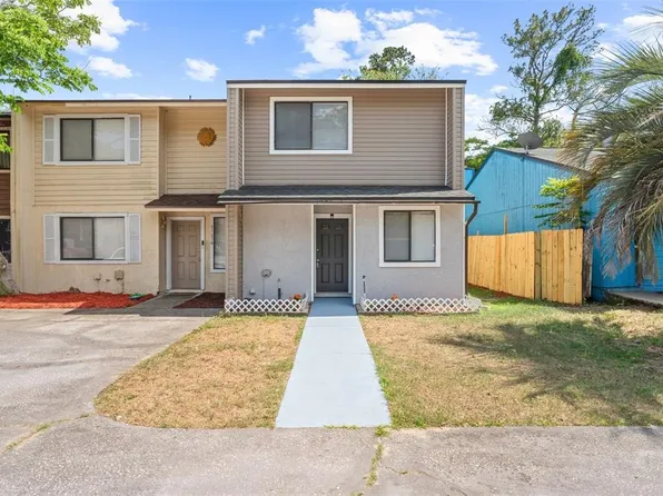 11632 Dunes Way Dr N, Jacksonville, FL 32225