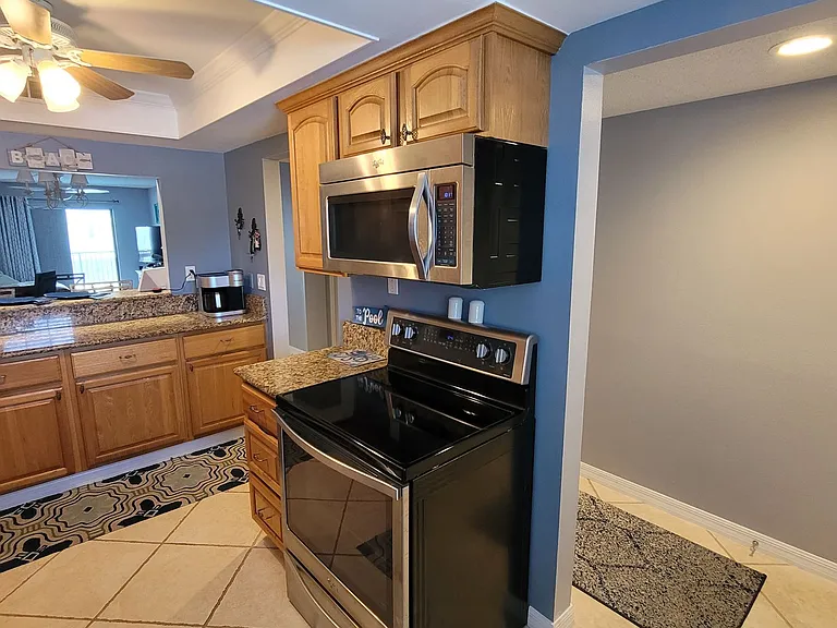 4100 Ocean Beach Blvd #205 — Photo 7