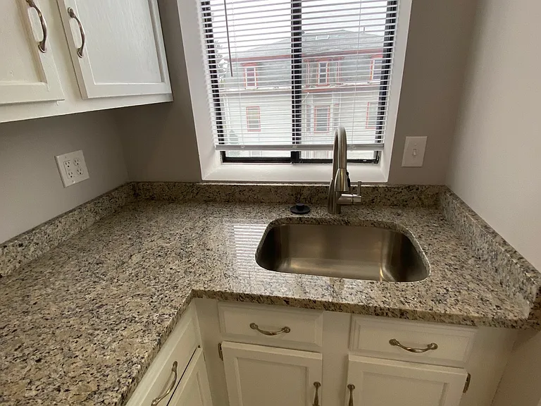 75 & 77 Elm Street — Photo 17