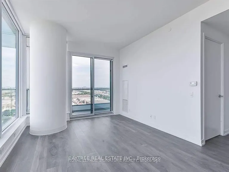 5 Buttermill Ave #1910 — Photo 2