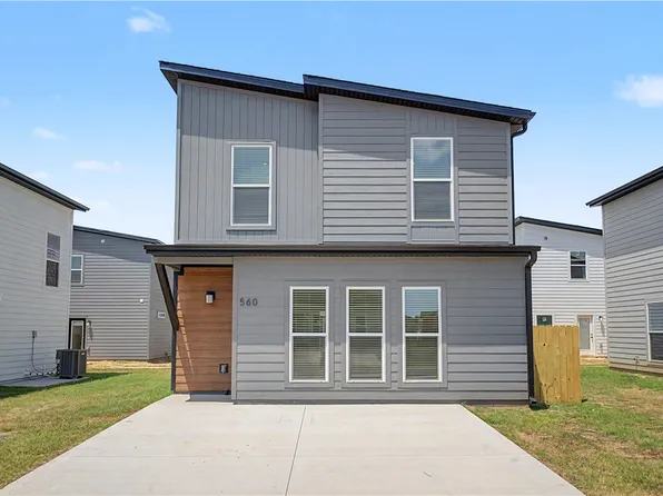 560 Solar St, Bentonville, AR 72713