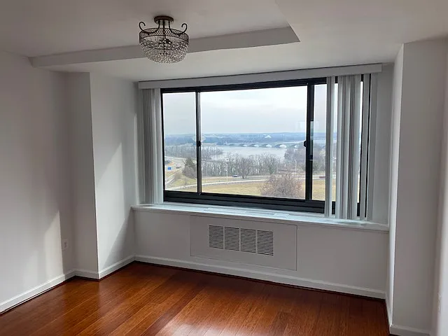1011 Arlington Blvd #720 — Photo 4
