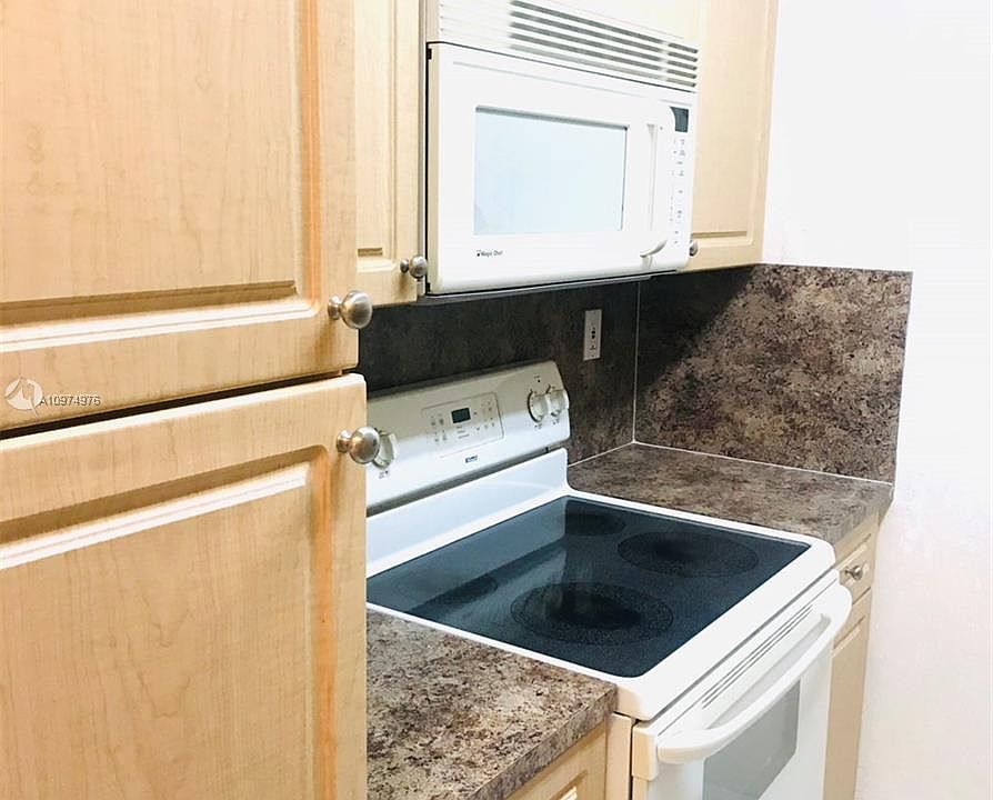 1st image of 600 NW 32nd Pl APT 114