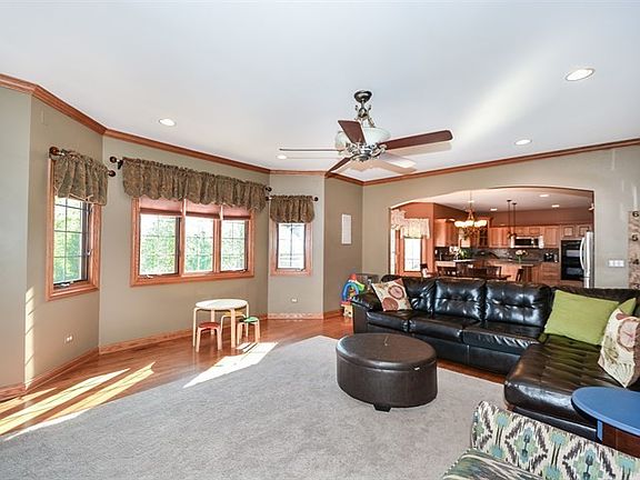 4th image of 21837 Blue Bird Ln