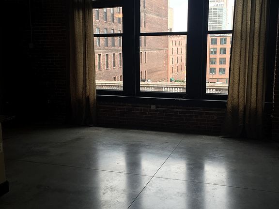 3rd image of 1117 Lucas Ave #408