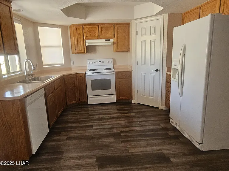 3633 Desert Garden Dr — Photo 5