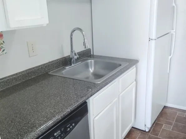 8110 Skillman St, Dallas, TX