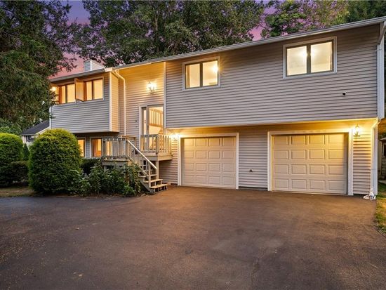 36 Stony Ln, North Kingstown, RI 02852