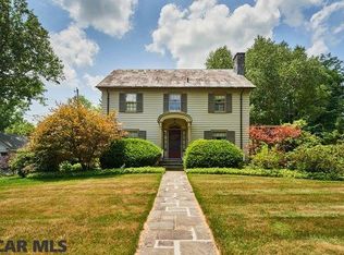 722 Holmes St, State College, PA 16803