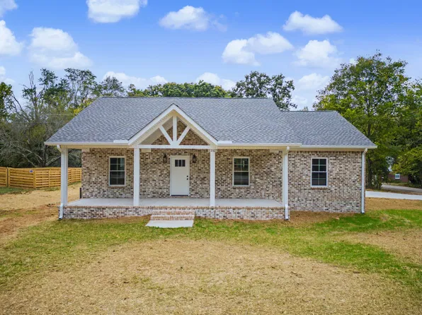 216 Adams Ave, Lawrenceburg, TN 38464