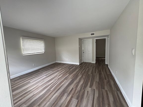 5th image of 14618 N 43rd St