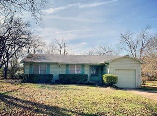 803 Circle Dr, Terrell, TX 75160