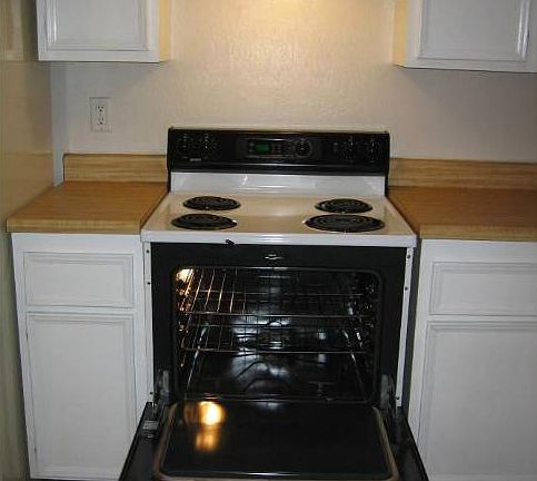 3rd image of 8871 Cordell Cir