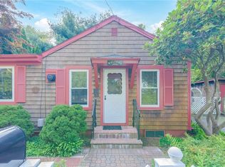 316 Middlebridge Rd, South Kingstown, RI 02879